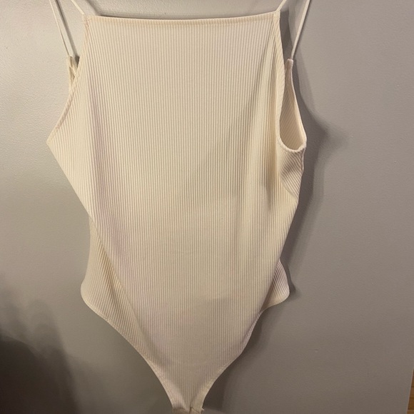 H&M white bodysuit - Picture 1 of 5